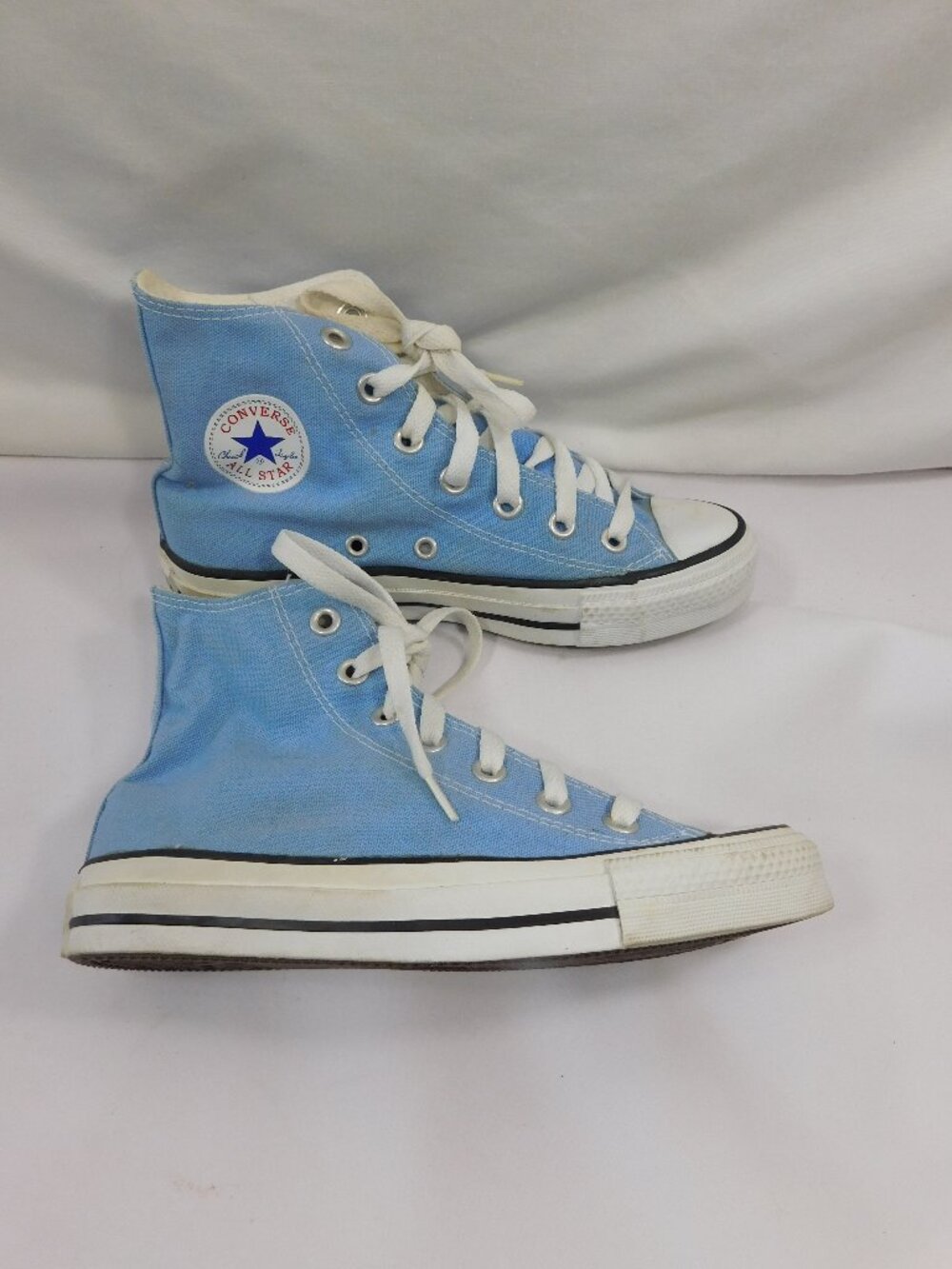 Ladies/Men High Top Converse All Star Runners